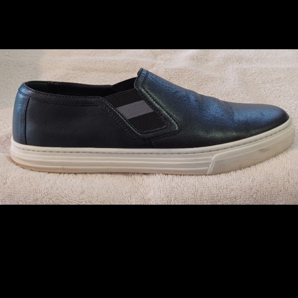 Gucci Black Leather Women's Slip On Loafers White Soles Sz. EURO 38.5 - Picture 4 of 8